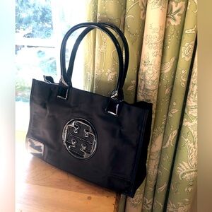 Beautiful Tori Burch Ella logo tote